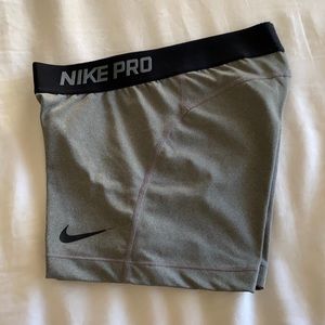 Women’s Nike Pro 3” Compression shorts